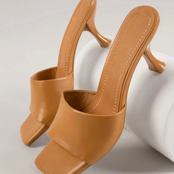 HEELS 👠 NWOB - Picture 5 of 7